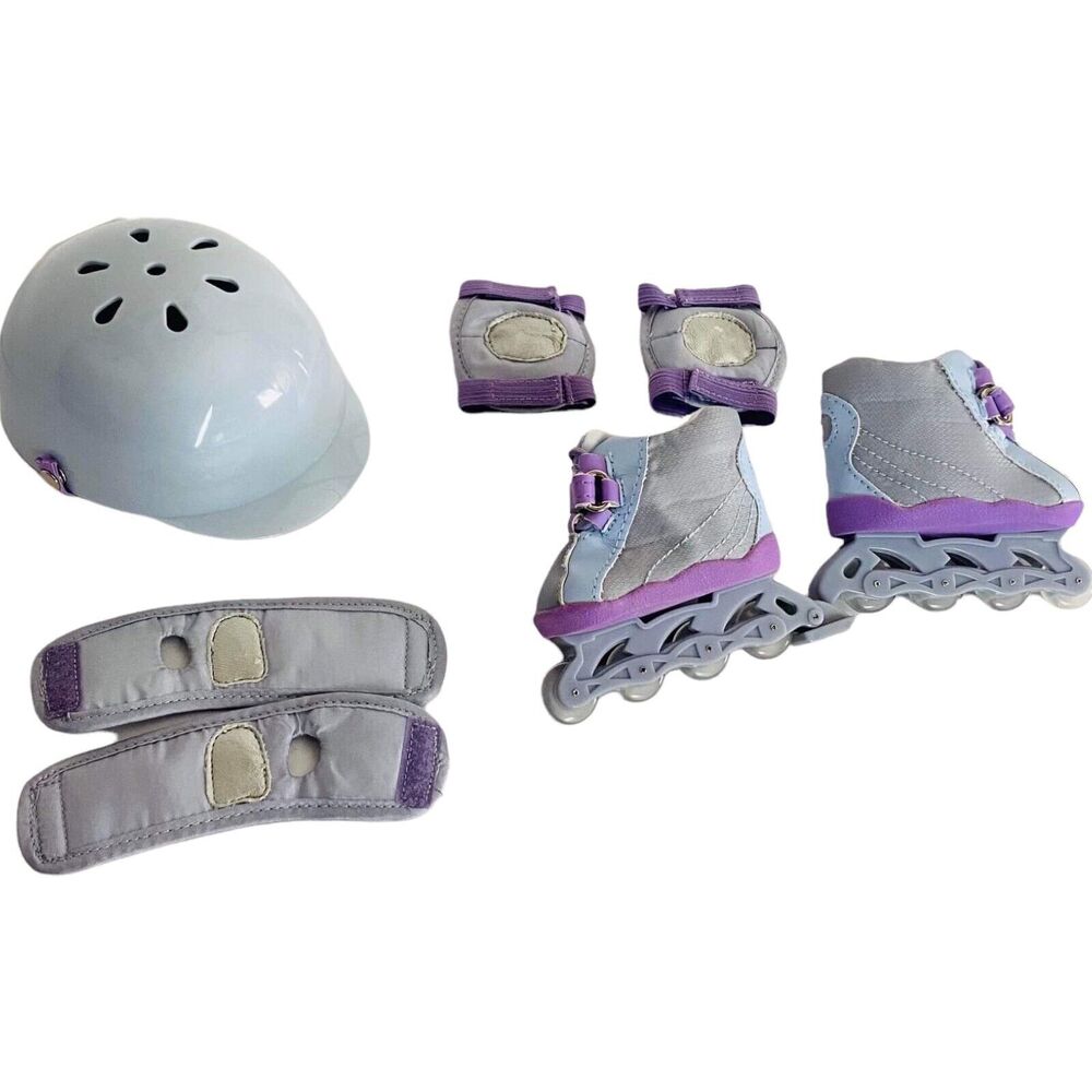 American Girl Doll Just Like You  Skates & Safety Set Doll Accessories Retired